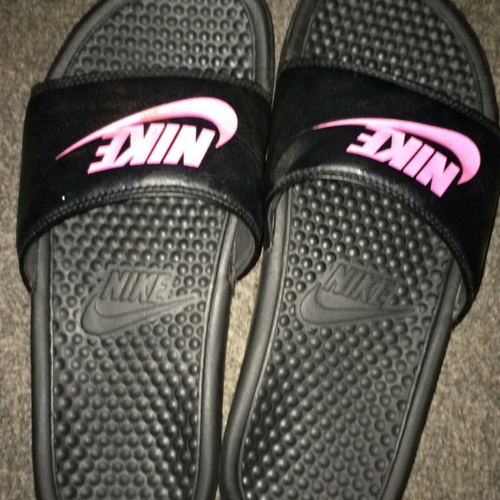 Nike slides